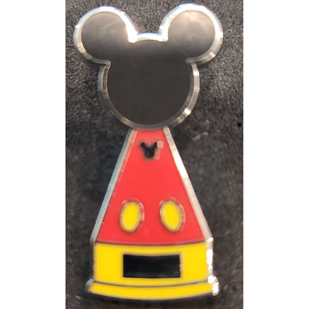 Disney Trading Pin Mickey Mouse Trophies Trophy Ears HM Hidden Mickey DLR00000